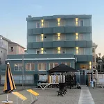 Acquamarina Viserba Hotel 3*