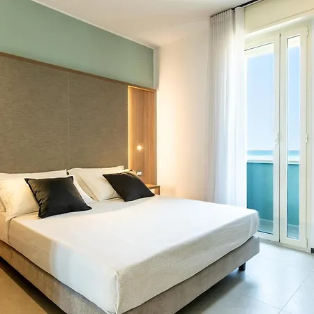 Acquamarina Viserba Hotel 3*
