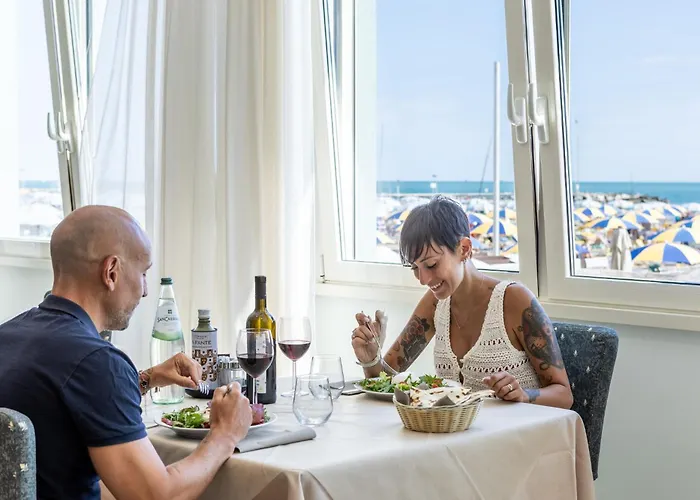 Acquamarina Viserba Hotel