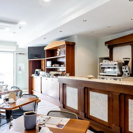 Acquamarina Viserba Hotel 3*