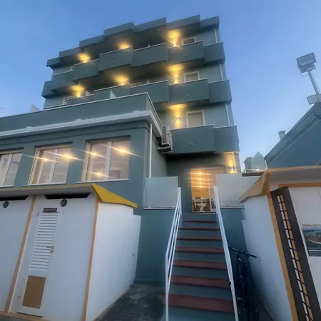 Acquamarina Viserba מלון