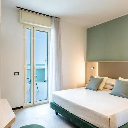 ホテル Acquamarina Viserba 3*