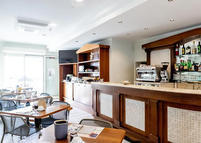 Acquamarina Viserba ホテル 3*