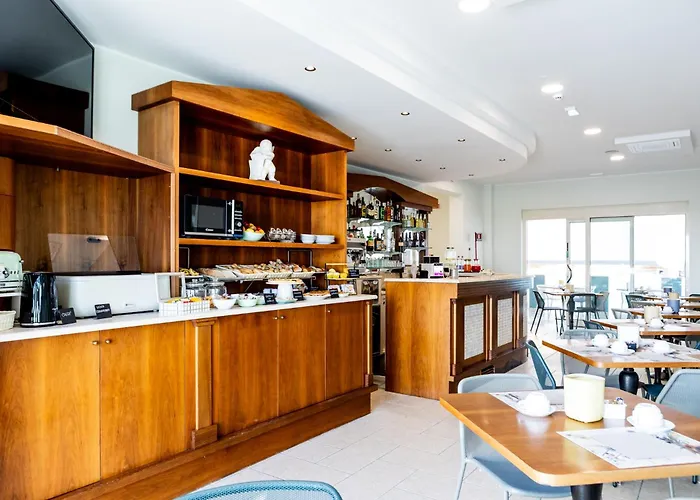 Acquamarina Viserba فندق