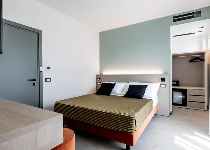 ホテル Acquamarina Viserba 3*