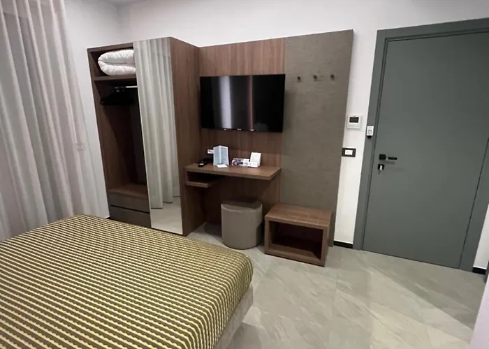 Acquamarina Viserba فندق 3*