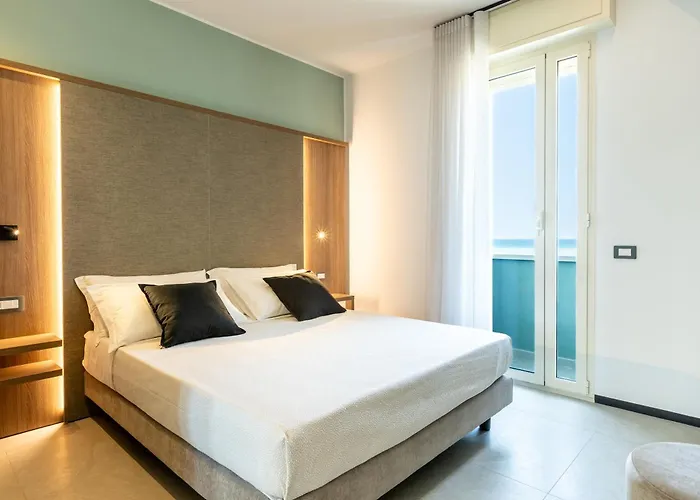 Acquamarina Viserba Otel 3*